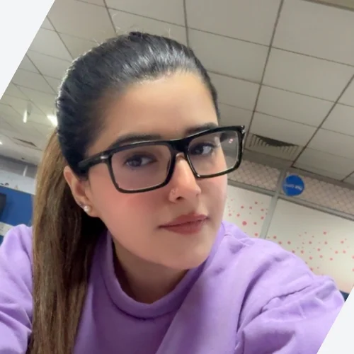Anushka Puri profile photo