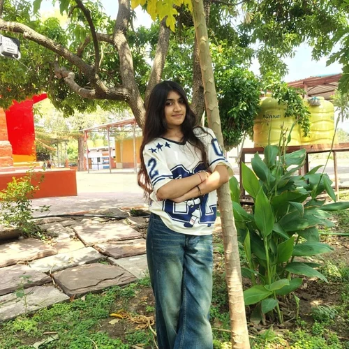 Kumkum thakur  profile photo