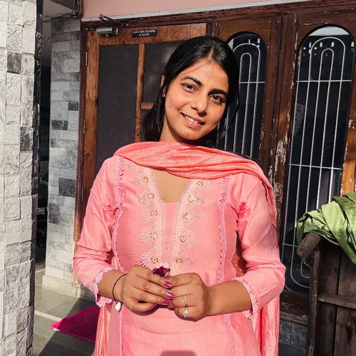Simran kaur profile photo