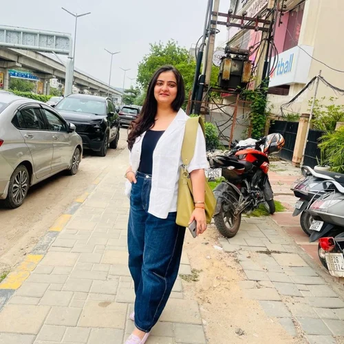 Priya raturi profile photo