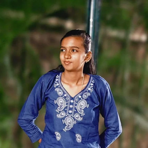 Gayatri santosh pore  profile photo