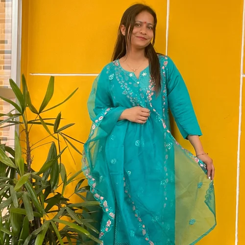 Isha Negi profile photo