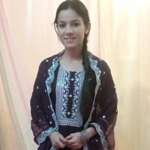 Aaeesa negi  profile photo